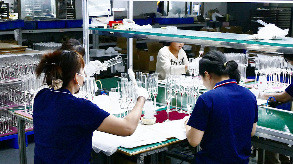 Premium metal giftware craftsmanship by Winko — This guide covers six key areas to assess when evaluating metal giftware samples, and what separates genuinely premium manufacturing from products that will disappoint your customers down the line.